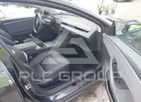 2024 Tesla Model 3 фото