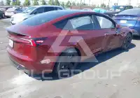 2024 Tesla Model 3 фото