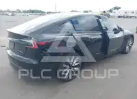 2024 Tesla Model 3 фото
