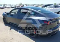 2024 Tesla Model 3 фото