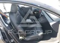 2024 Tesla Model 3 фото