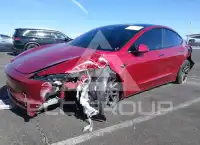 2024 Tesla Model 3 фото