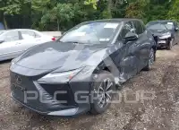2024 Lexus RZ фото