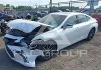 2024 Lexus ES250 фото