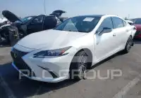 2024 Lexus ES350 photo