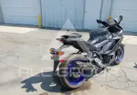 2024 Yamaha YZFR3 фото