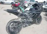 2024 Yamaha YZFR3 фото