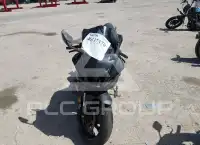 2024 Yamaha YZF-R1 фото