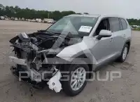 2024 Toyota Highlander photo