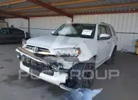 2024 Toyota 4 RUNNER фото