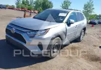 2024 Toyota RAV4 фото