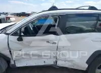 2024 Toyota RAV4 фото