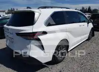 2024 Toyota SIENNA photo