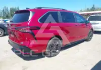 2024 Toyota SIENNA photo