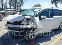 2024 Toyota SIENNA фото
