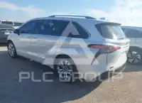 2024 Toyota SIENNA фото