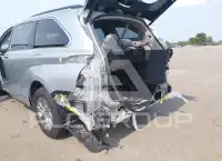 2024 Toyota SIENNA фото