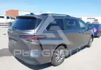 2024 Toyota SIENNA photo