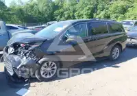 2024 Toyota SIENNA фото