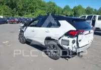 2024 Toyota RAV4 фото