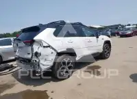 2024 Toyota RAV4 фото