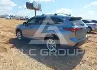 2024 Toyota Highlander photo