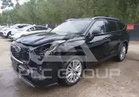 2024 Toyota Highlander photo