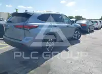 2024 Toyota Highlander photo