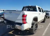 2024 Toyota TUNDRA фото