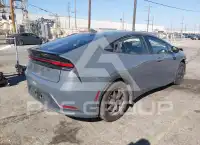2024 Toyota PRIUS фото