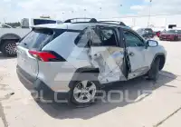 2024 Toyota RAV4 фото