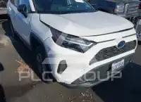2024 Toyota RAV4 фото