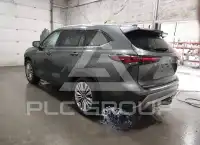2024 Toyota Highlander photo