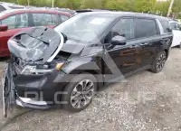 2024 KIA Carnival фото