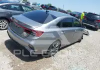 2024 KIA Forte фото