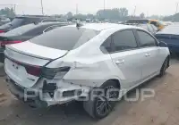 2024 KIA Forte фото