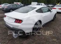 2024 Ford MUSTANG фото