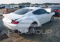 2024 Ford MUSTANG фото