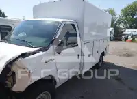 2024 Ford E-350 фото