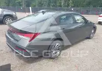 2024 Hyundai Elantra фото
