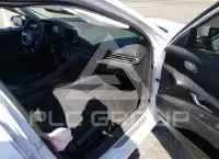 2024 Hyundai Elantra фото