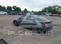 2024 Hyundai Elantra фото