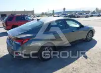 2024 Hyundai Elantra photo