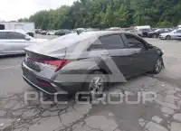 2024 Hyundai Elantra photo
