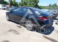 2024 Hyundai Elantra photo
