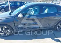 2024 Hyundai Elantra photo