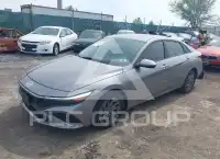 2024 Hyundai Elantra фото