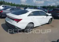 2024 Hyundai Elantra фото