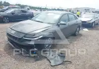 2024 Hyundai Elantra фото