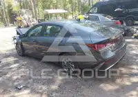 2024 Hyundai Elantra фото
